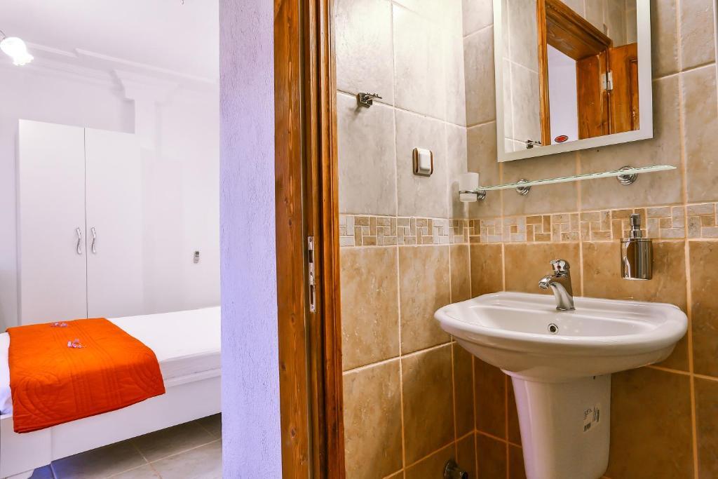 Kekova Theimussa Hotel Kaleucagiz Bilik gambar