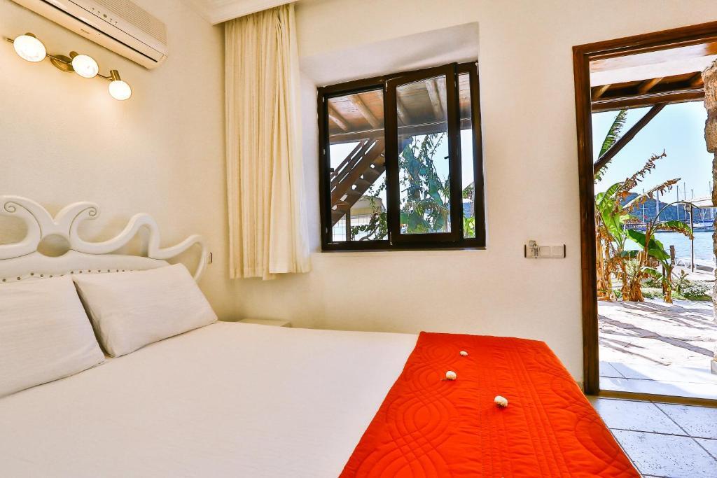 Kekova Theimussa Hotel Kaleucagiz Bilik gambar